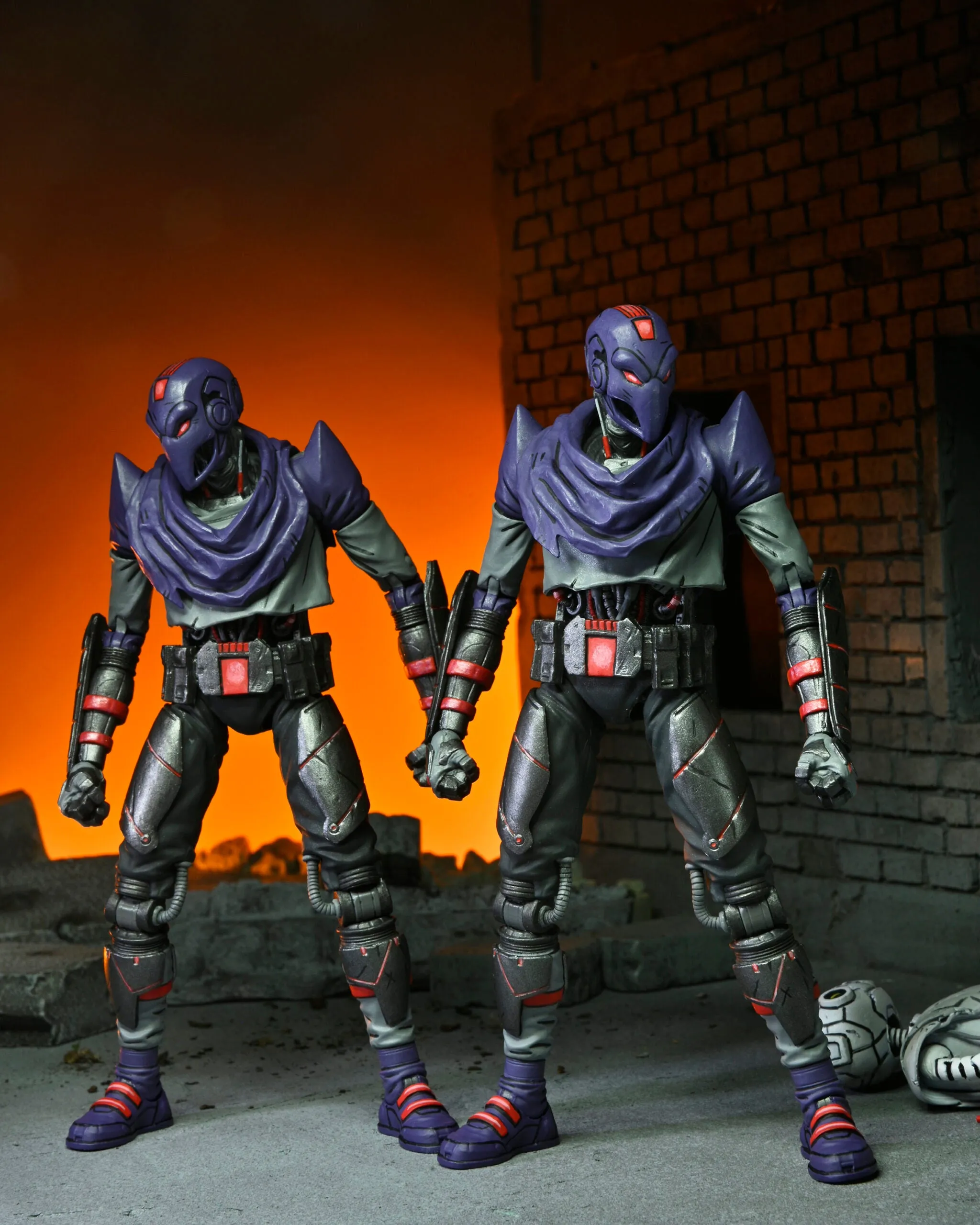 Teenage Mutant Ninja Turtles: The Last Ronin Ultimate Foot Bot 7” Scale Action Figure - NECA